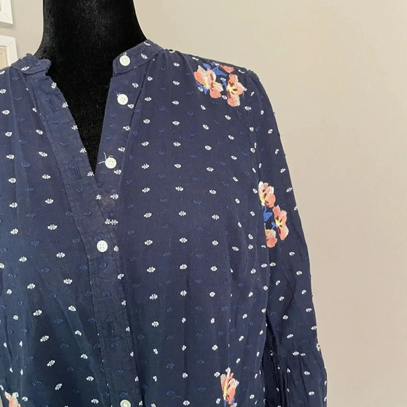 Loft The Softened Shirt Navy Floral Embroidered Button Down Top - Picture 11 of 11